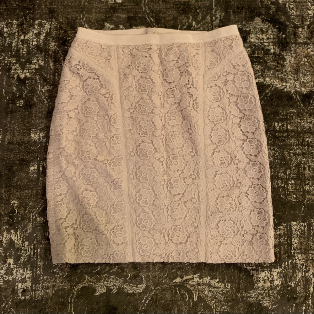 Ann Taylor nude lace skirt, size 10